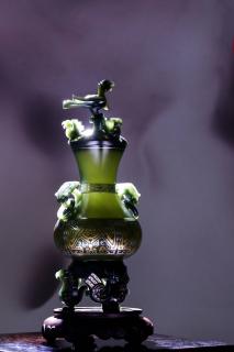 错金银立鸟壶,新疆和田玉青玉器皿,青铜物化,金玉生辉和田玉鉴定保养