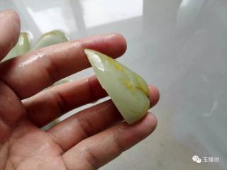 选块"和田玉原石",切开看看